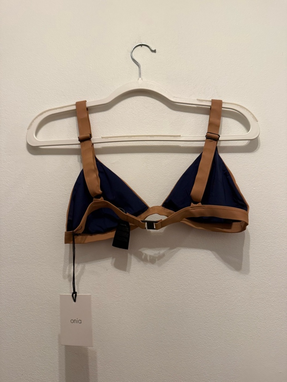 Onia $80 NWT Contrast-Trim Bikini Triangle Top in Navy and Tan Swim - Picture 3 of 7